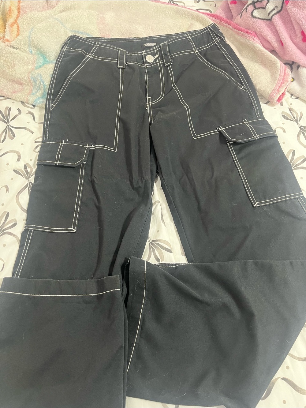 True Religion Black Wide-Leg Cargo Jeans with White Contrast Stitching